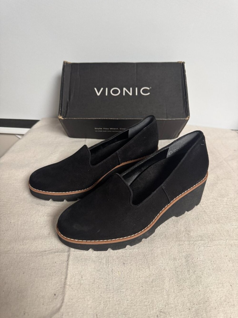 8 Vionic Willa Wedge Slip on Shoes Round Toe Black Suede Water Repellent Leather